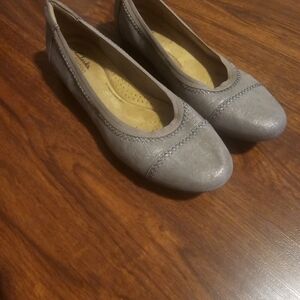 Clarks Women's Silver Flats